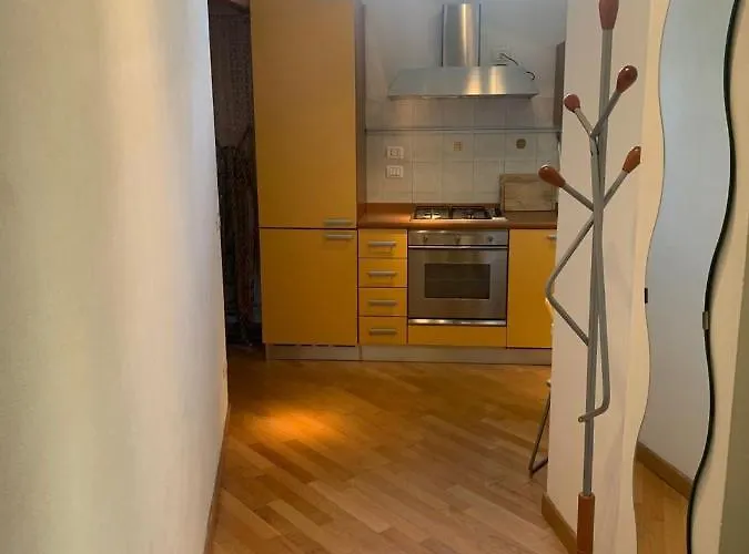 Flat Beetwen Centre And Railway Station!!