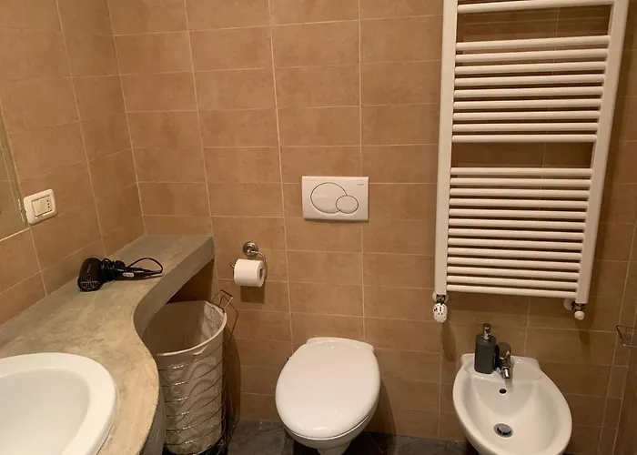 Flat Beetwen Centre And Railway Station!!