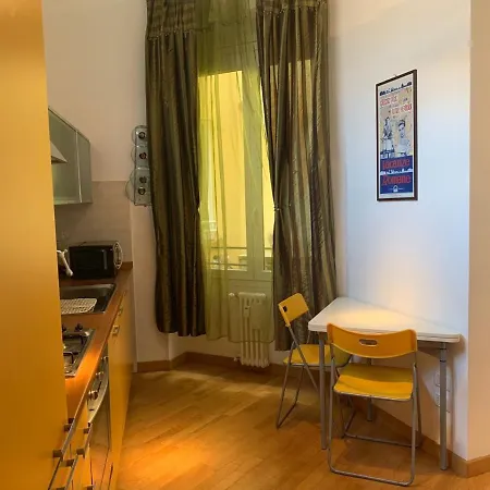 Flat Beetwen Centre And Railway Station!! Apartmán Boloňa